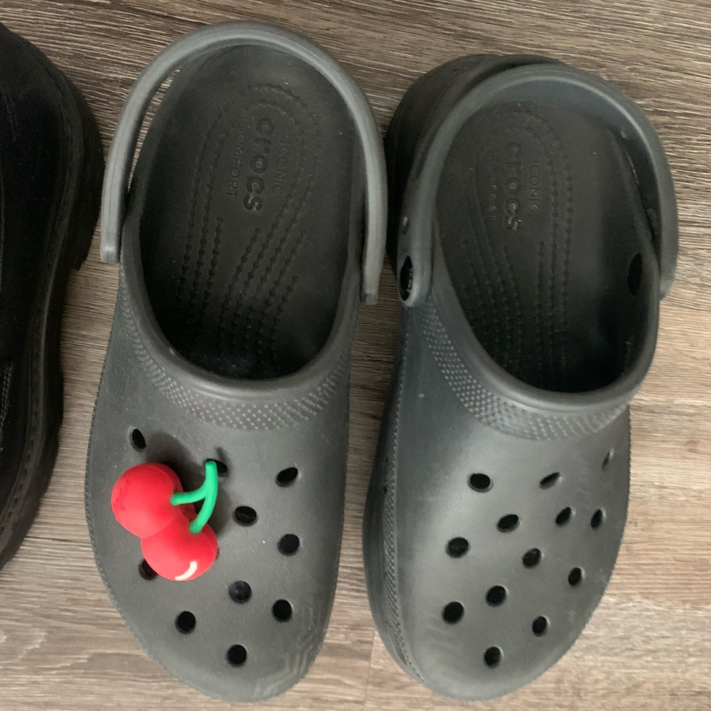 Crocs thick platform
